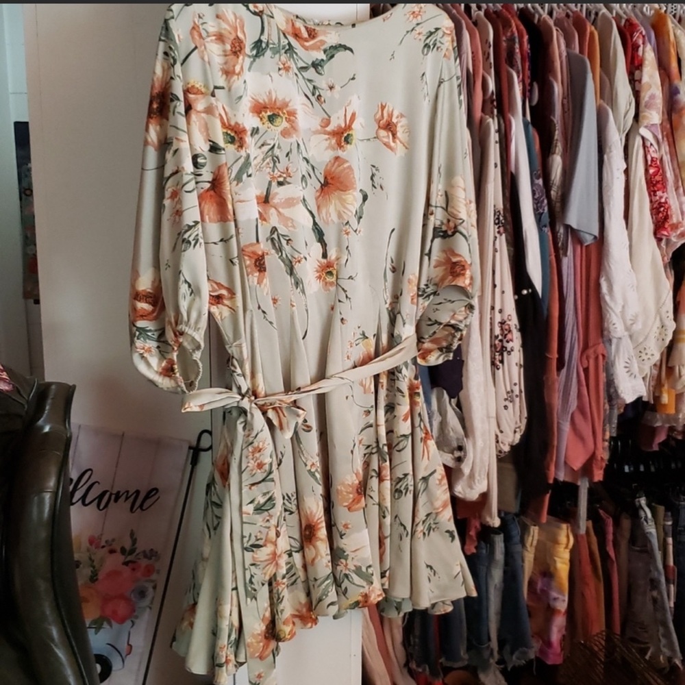 Floral Flowy Vici Mini Dress - Medium - Picture 2 of 7